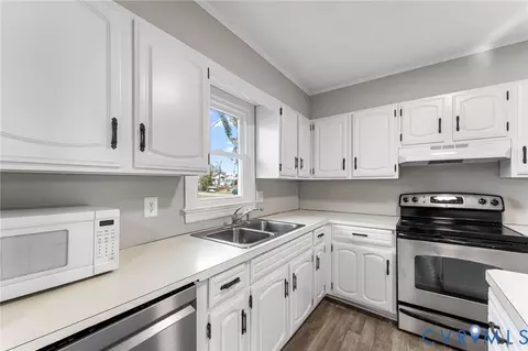 Kitchen - 159 Second St, Appomattox, VA 24522 photo 1 of 2