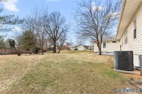 Exterior - 159 Second St, Appomattox, VA 24522 photo 1 of 3