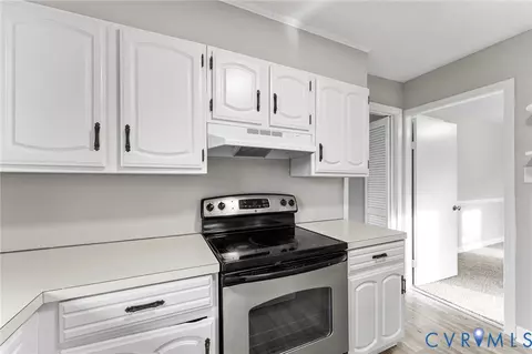 Kitchen - 159 Second St, Appomattox, VA 24522 photo 2 of 2