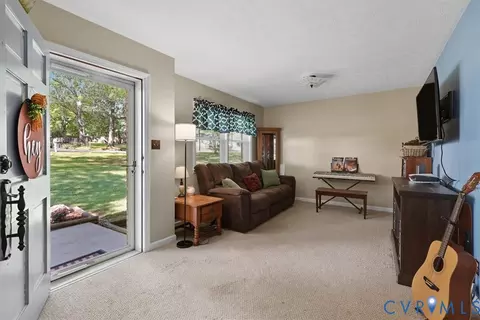 Entry Way - 237 Craddock St, Boydton, VA 23917 photo 1 of 2