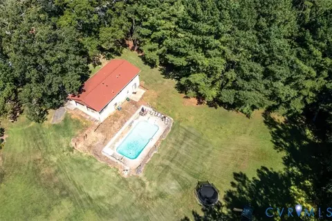 Exterior - 237 Craddock St, Boydton, VA 23917 photo 2 of 11