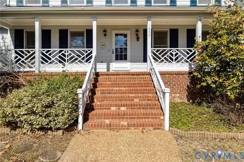 Exterior - 1600 Darrell Dr, Midlothian, VA 23114 photo 2 of 10