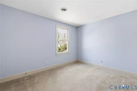 Bedroom - 1600 Darrell Dr, Midlothian, VA 23114 photo 6 of 7