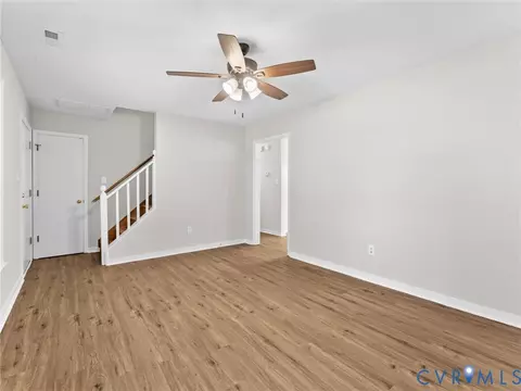 Living - 7104 Deer Run Ln, Midlothian, VA 23112 photo 2 of 2