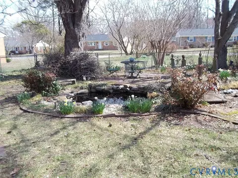 Exterior - 3350 Kellynn Dr, Midlothian, VA 23112 photo 6 of 7