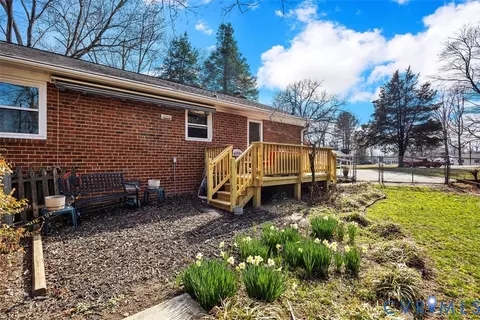 Exterior - 3350 Kellynn Dr, Midlothian, VA 23112 photo 4 of 7