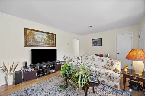 Living - 3350 Kellynn Dr, Midlothian, VA 23112 photo 1 of 1