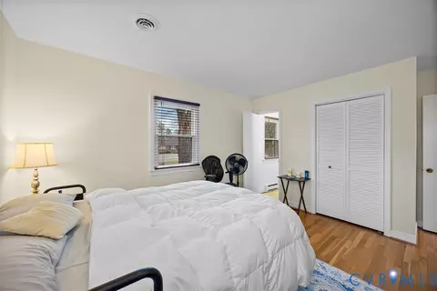 Bedroom - 3350 Kellynn Dr, Midlothian, VA 23112 photo 2 of 4