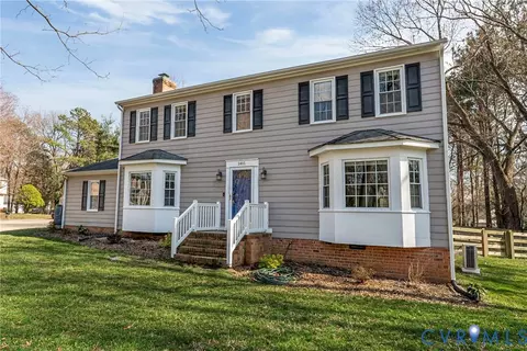 1401 Traway Dr, North Chesterfield, VA 23235