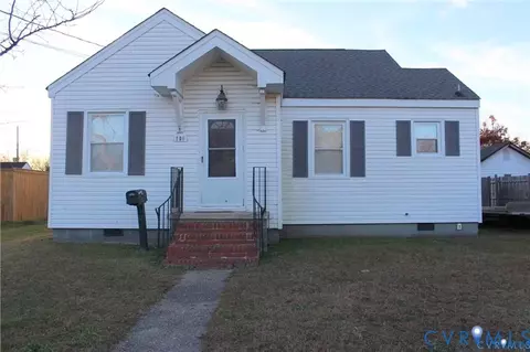 706 Floral Ave, Colonial Heights, VA 23834