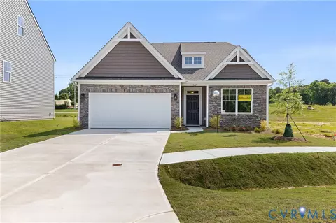 10290 Szalay Ln, Ashland, VA 23005