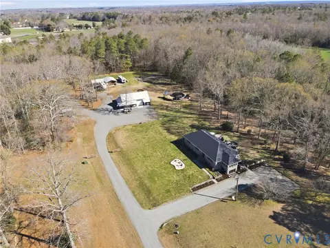 8416 Arnold Rd, Mechanicsville, VA 23111
