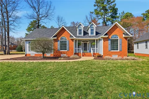 118 Kennon Pointe Ct, Colonial Heights, VA 23834