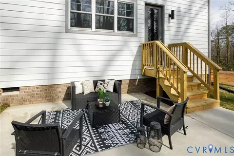 Exterior - 8919 Rustic Rd, Richmond, VA 23235 photo 6 of 7
