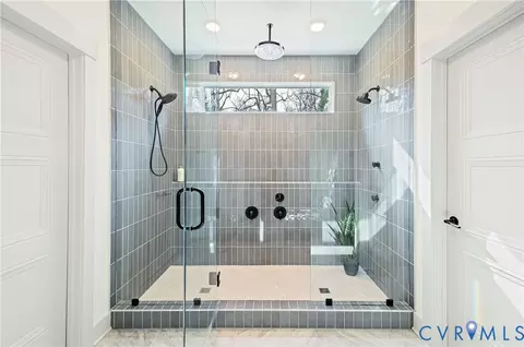 Bath - 8919 Rustic Rd, Richmond, VA 23235 photo 3 of 5