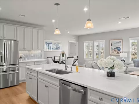 6725 Citory Way #202, Moseley, VA 23120