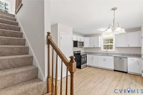 Entry Way - 14624 Wilkinson Rd, Dewitt, VA 23840 photo 2 of 4