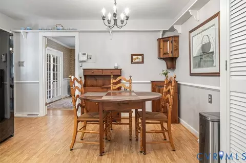 Dining - 2830 E Weyburn Rd, Richmond, VA 23235 photo 3 of 3