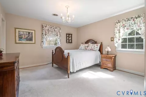 Bedroom - 2830 E Weyburn Rd, Richmond, VA 23235 photo 4 of 9