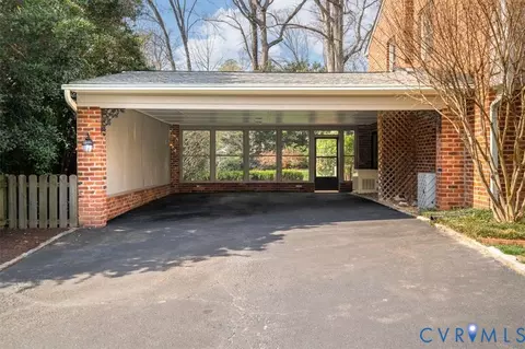 Exterior - 2830 E Weyburn Rd, Richmond, VA 23235 photo 5 of 10