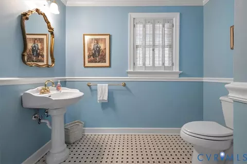 Bath - 2830 E Weyburn Rd, Richmond, VA 23235 photo 1 of 5