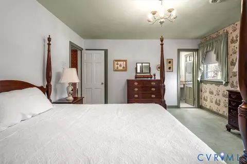 Bedroom - 2830 E Weyburn Rd, Richmond, VA 23235 photo 3 of 9