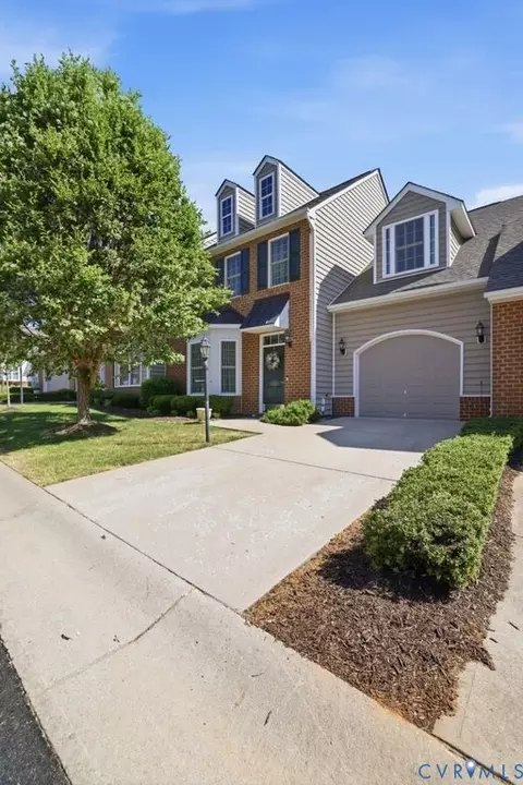 5425 Creek Heights Dr, Midlothian, VA 23112