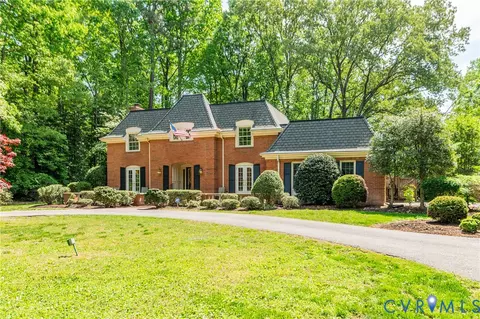Exterior - 14510 Alberta Ct, Chester, VA 23836 photo 2 of 21
