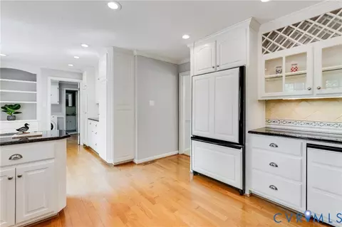 Kitchen - 14510 Alberta Ct, Chester, VA 23836 photo 4 of 9