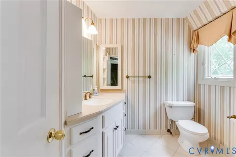 Bath - 14510 Alberta Ct, Chester, VA 23836 photo 6 of 7