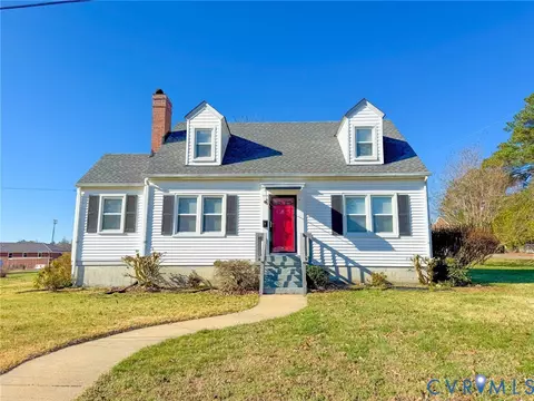 700 E Tennessee Ave, Crewe, VA 23930