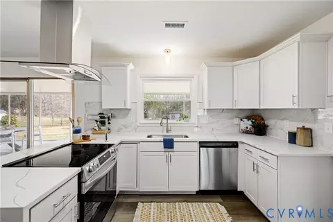 2013 Otterdale, Midlothian, VA 23112
