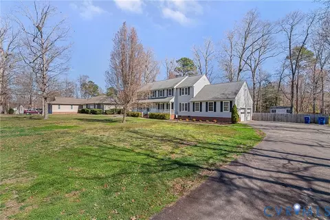 7333 Pinehurst Dr, Quinton, VA 23141