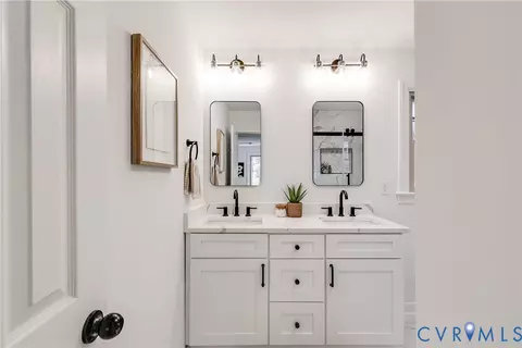 Bath - 2802 Fairgate Rd, Midlothian, VA 23112 photo 2 of 6