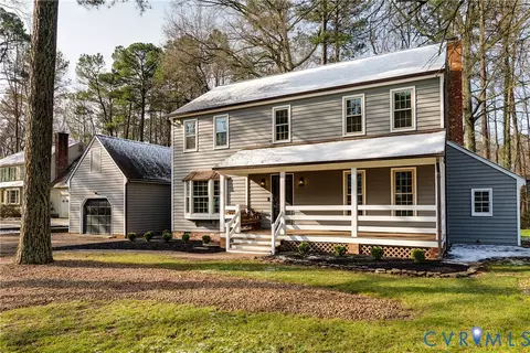 Exterior - 2802 Fairgate Rd, Midlothian, VA 23112 photo 1 of 12