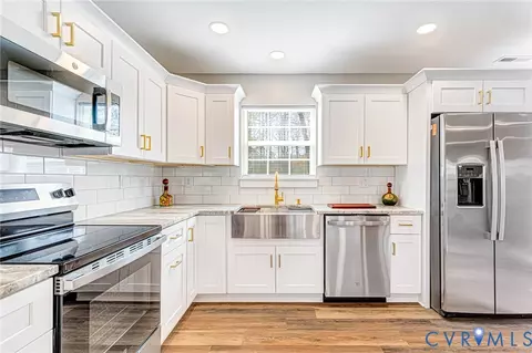 Kitchen - 5301 Pine Fork Rd, Quinton, VA 23141 photo 4 of 7