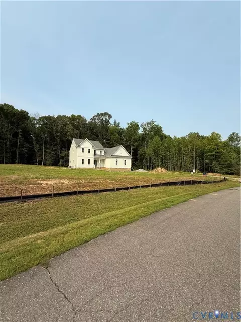 1044 Holly Stone Dr, Mechanicsville, VA 23111