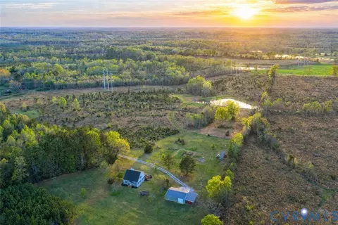 1895 Cemetery Rd, Chase City, VA 23924