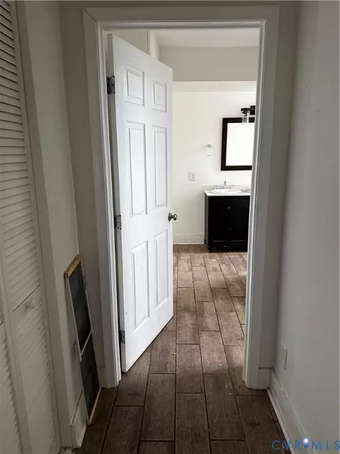 Entry Way - 1902 3rd Ave, Richmond, VA 23222 photo 2 of 5