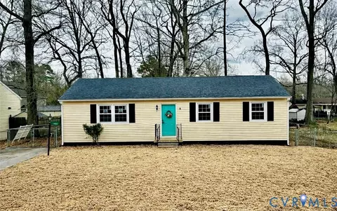 14027 Starpine Ln, Chester, VA 23836