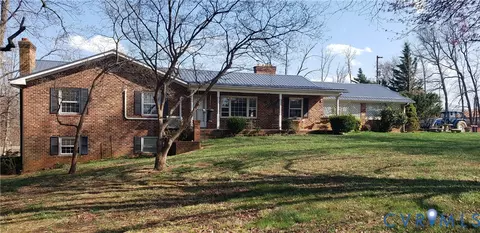 23381 Genito Rd, Amelia Court House, VA 23002