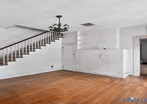 Living - 119 Church St, Alberta, VA 23821 photo 2 of 2
