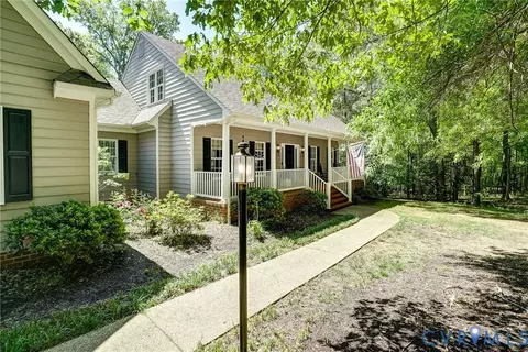 3020 Elioch Manor Dr, Powhatan, VA 23139