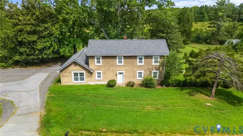 3984 Farmville Rd, Farmville, VA 23901