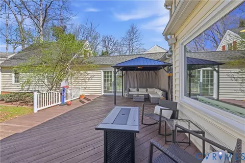 Exterior - 2210 Corner Rock Rd, Midlothian, VA 23113 photo 3 of 8