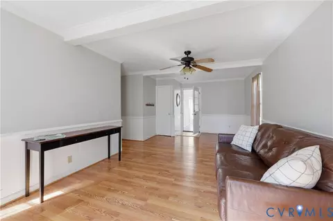 Living - 2210 Corner Rock Rd, Midlothian, VA 23113 photo 2 of 2
