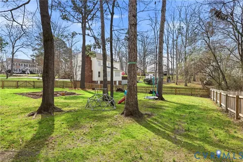 Exterior - 2210 Corner Rock Rd, Midlothian, VA 23113 photo 6 of 8