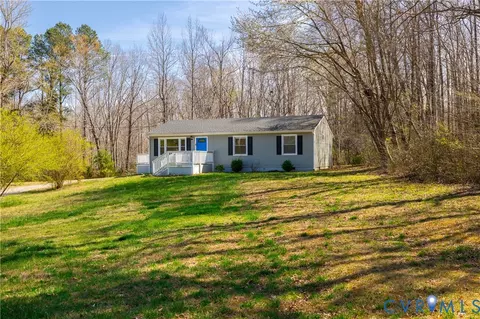 9813 Colemans Lake Rd, Ford, VA 23850