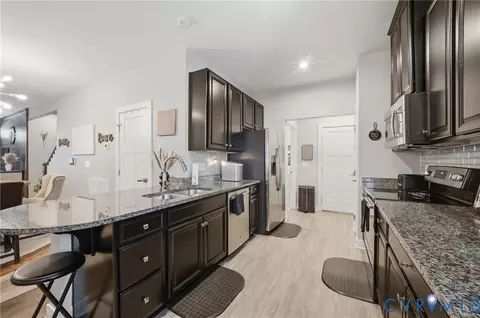 902 Centurion Cir, Chesapeake, VA 23323