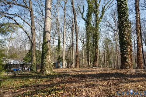 Exterior - 11800 Heathmere Cres, Midlothian, VA 23113 photo 8 of 10